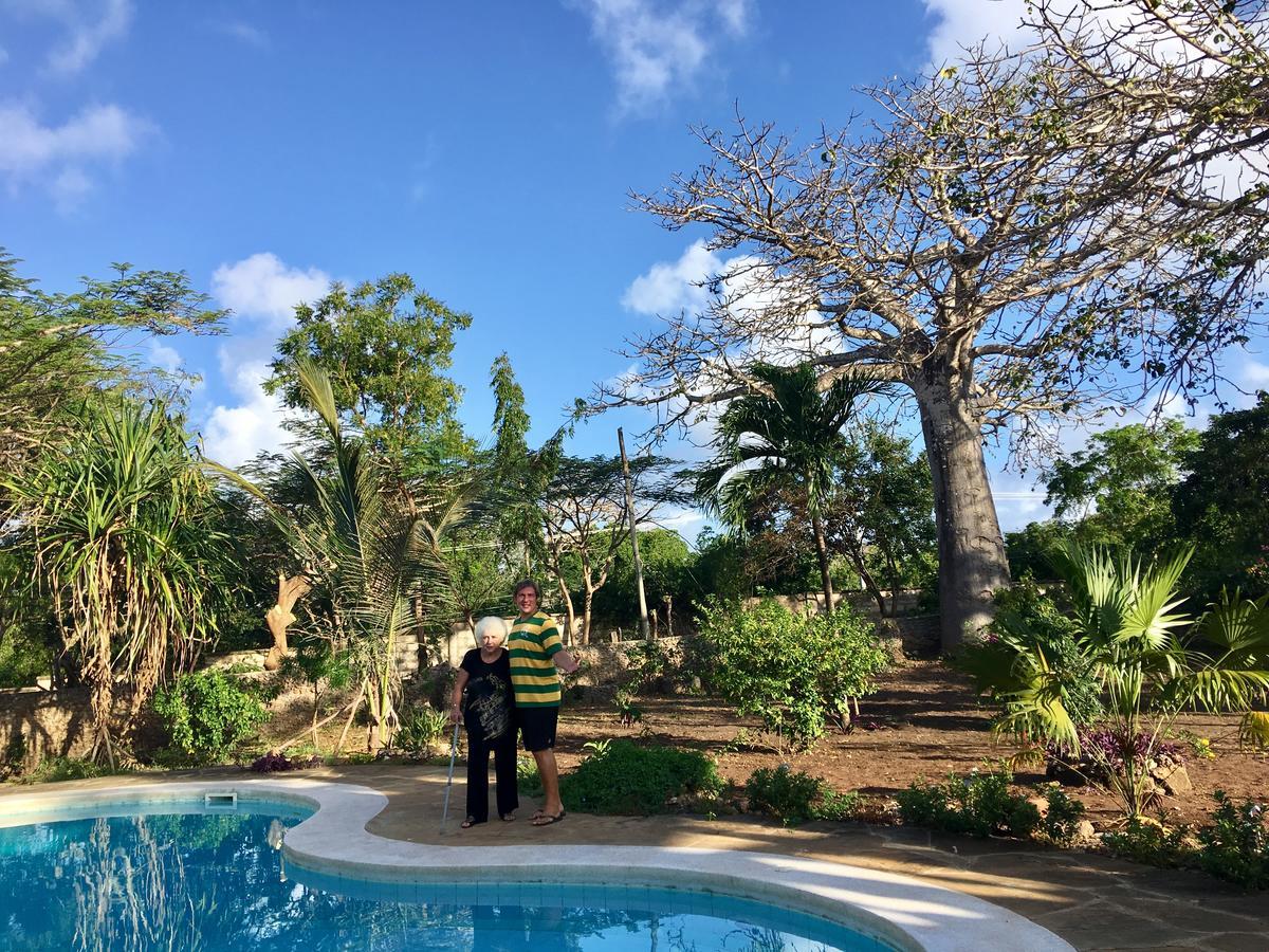 Tradewinds Lodge Diani Beach Eksteriør bilde